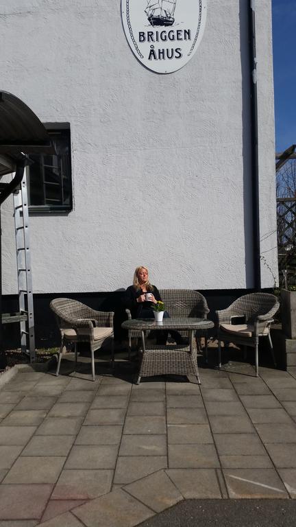 Hotell Briggen I Ahus Åhus Exterior foto